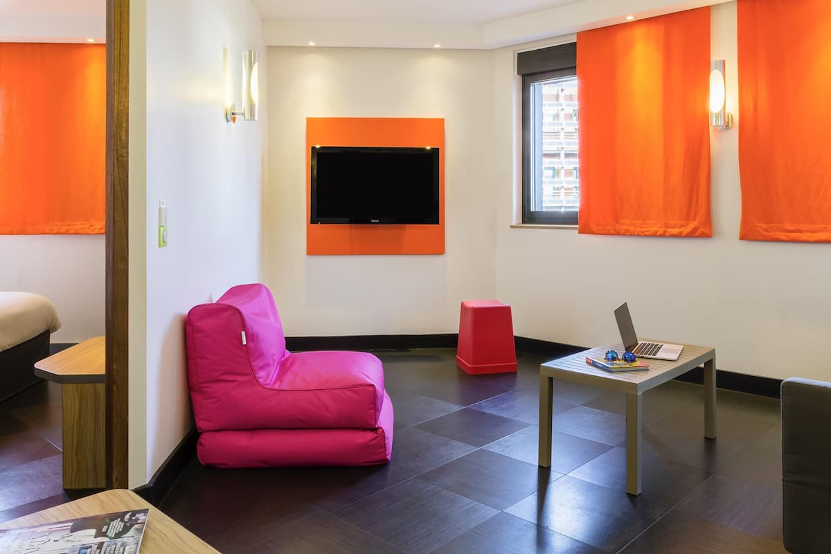 Family Suite, 1 Double Bed with Sofa bed