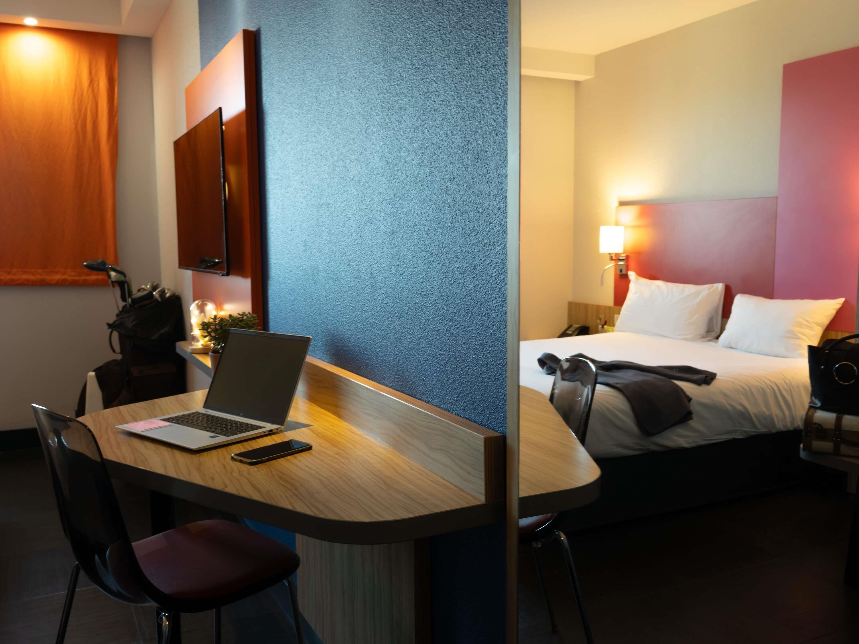 Premium bedding, pillowtop beds, in-room safe, desk