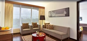 Ropa de cama de alta calidad y artículos del minibar gratis 