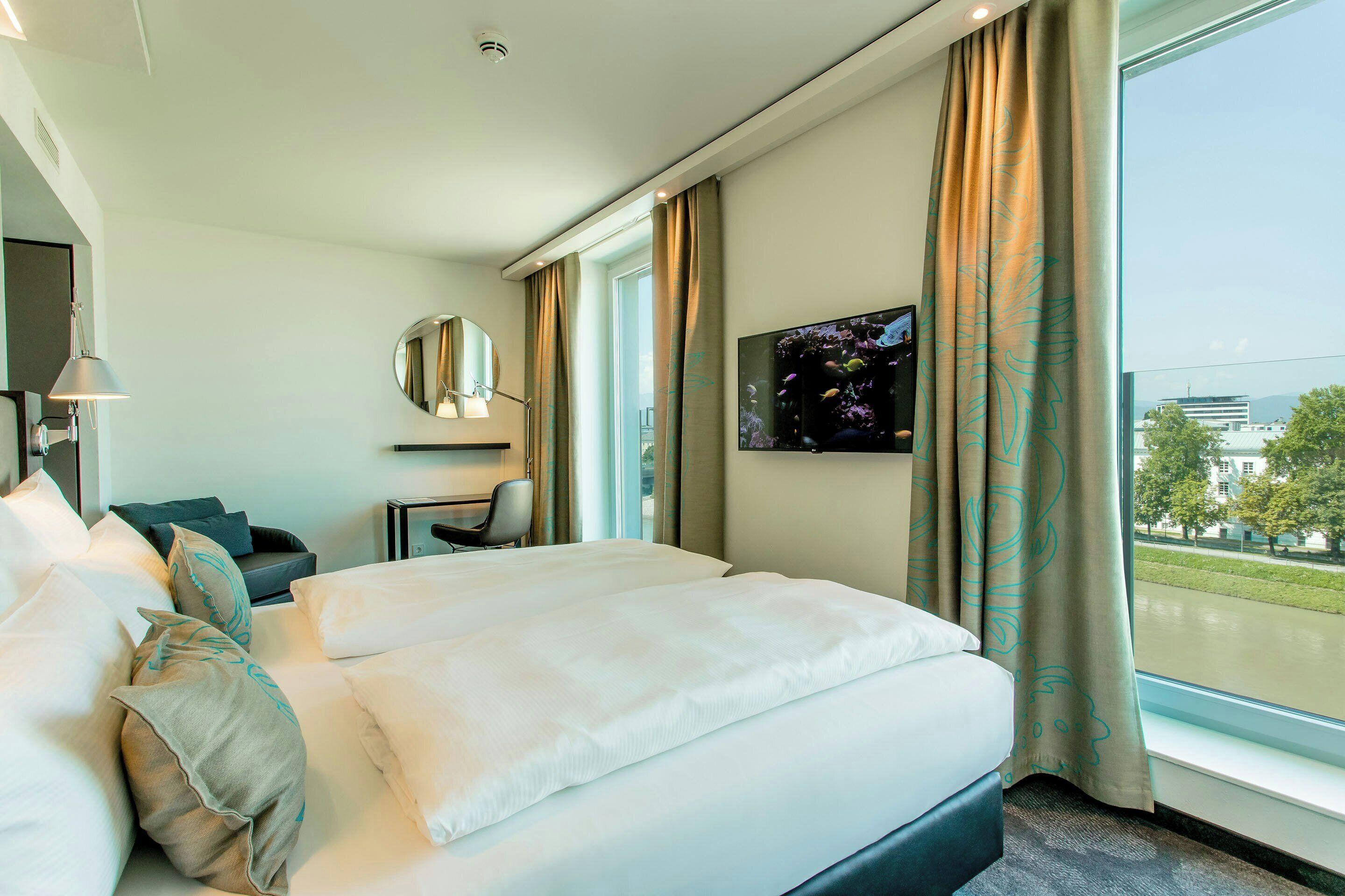 Photo - Motel One Salzburg-Mirabell