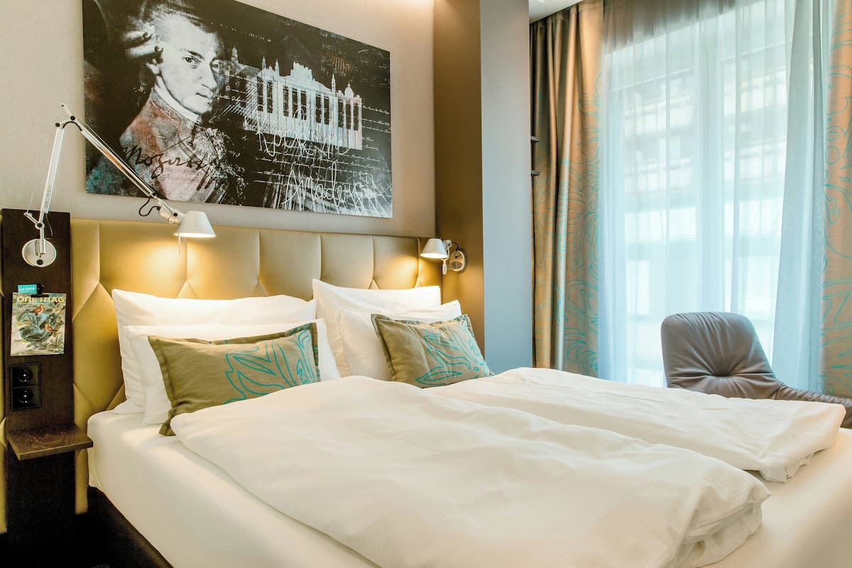 Room (THE ONE) | Kalis bunyi, seterika/papan seterika, Wi-fi percuma, cadar katil 