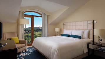 Minibar, in-room safe, desk, soundproofing