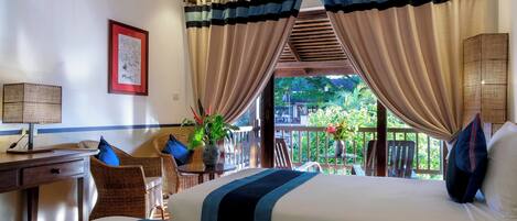 Deluxe Room, 2 Single Beds, Mountain View