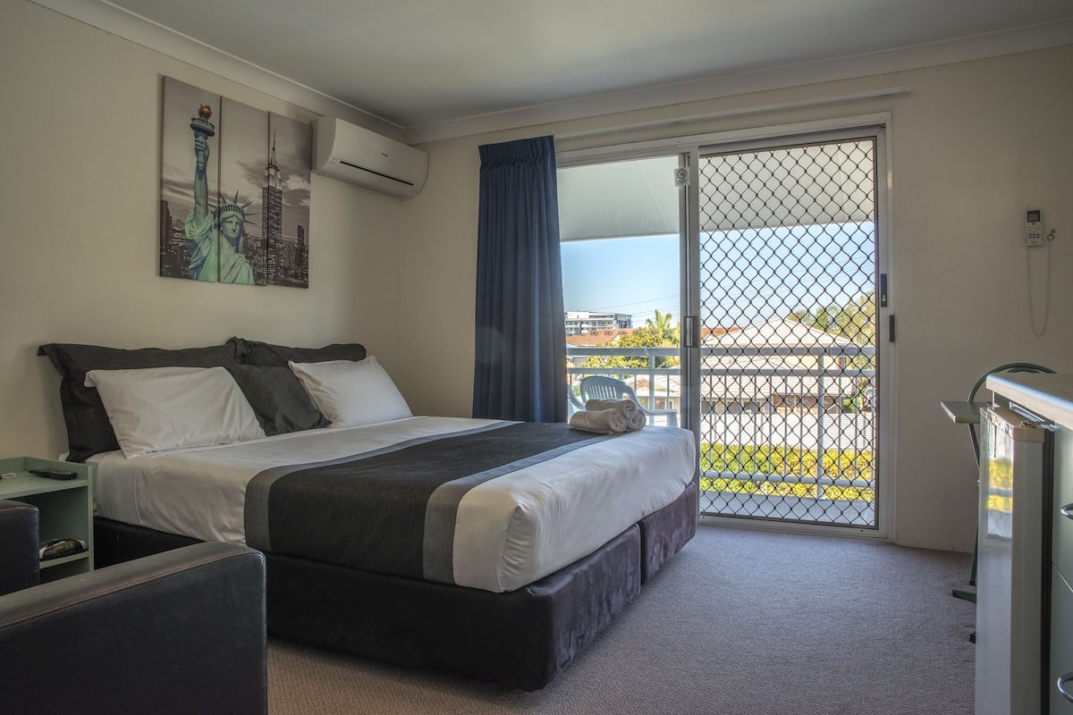 Standard Room, 1 King Bed | View from room