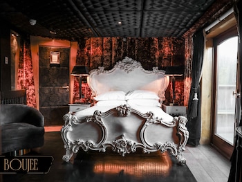 Crazy Bear Hotel-Stadhampton