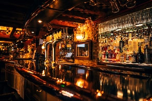 Bar (in der Unterkunft)