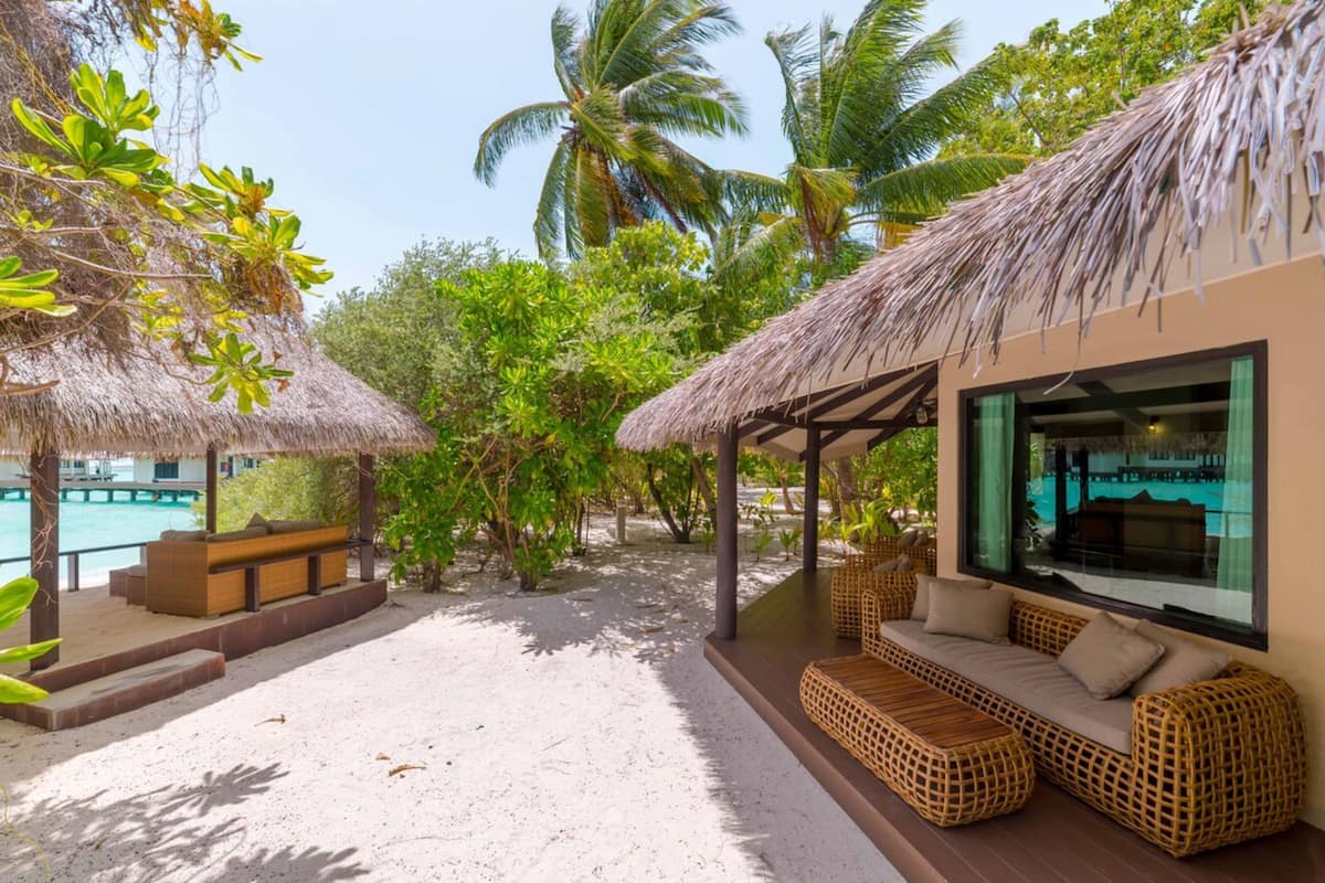 Beach Villa With 15% Off Food & Beverage (excluding in-room dining) | Vistas al mar