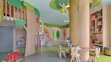Tempat bermain anak – indoor