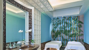 Couples treatment room(s), aromatherapy, hot stone massages
