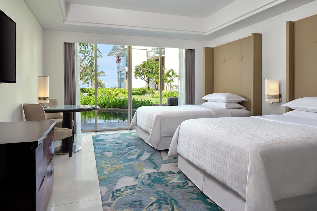 Room, 2 Double Beds, Garden View (Balcony)