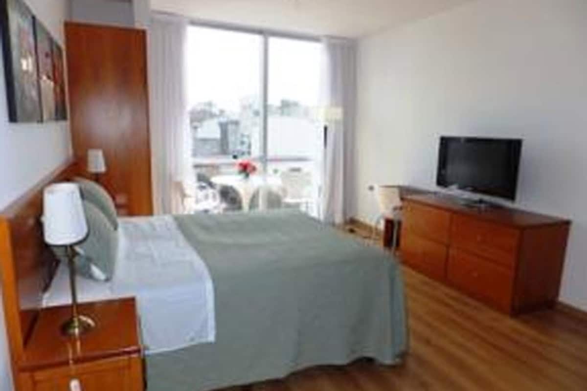 Standard Apartment, Balcony | Hypo-allergenic bedding available, down comforters, memory foam beds