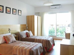 Allergikerbettwaren, Daunenbettdecken, Betten mit Memory-Foam-Matratzen
