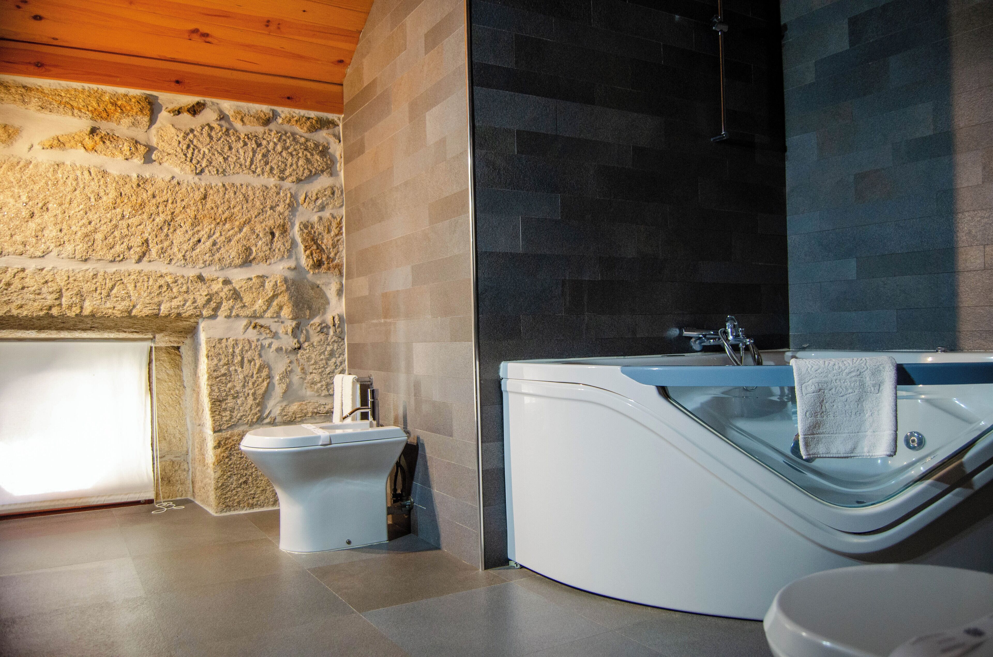 romantic suite | 1 bedroom, minibar, desk, soundproofing