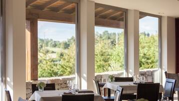 Breakfast, lunch, dinner served; Portuguese cuisine