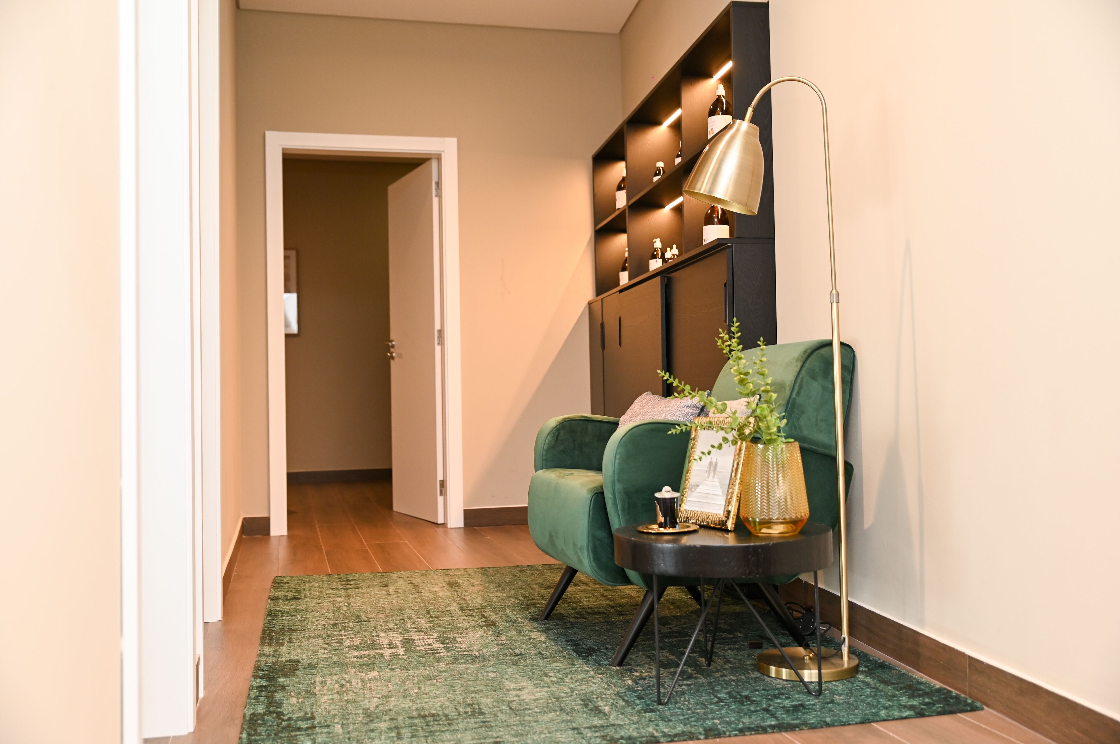 couples treatment room(s), body treatments, facials