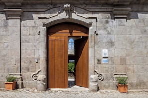 Front of property - Casas Novas Countryside Hotel Spa & Events (Chaves)