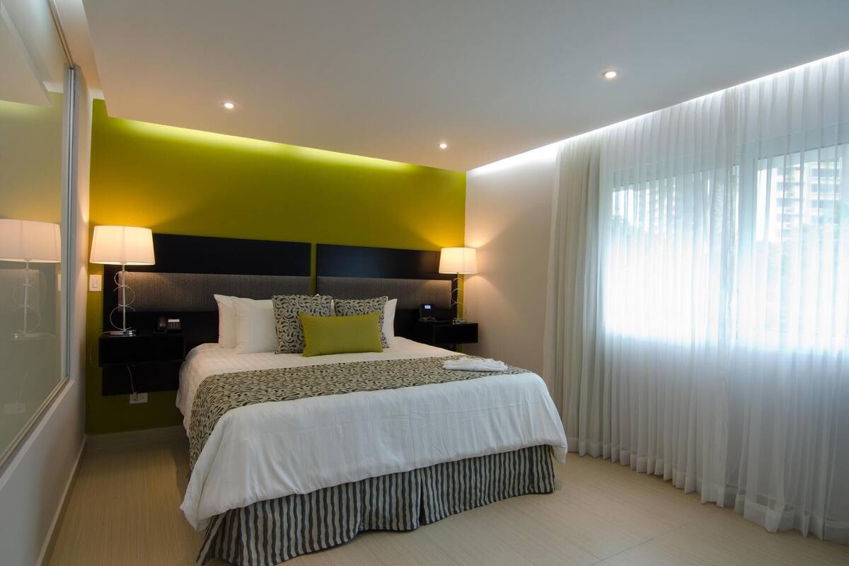 1 bedroom, hypo-allergenic bedding, down duvets, pillow-top beds