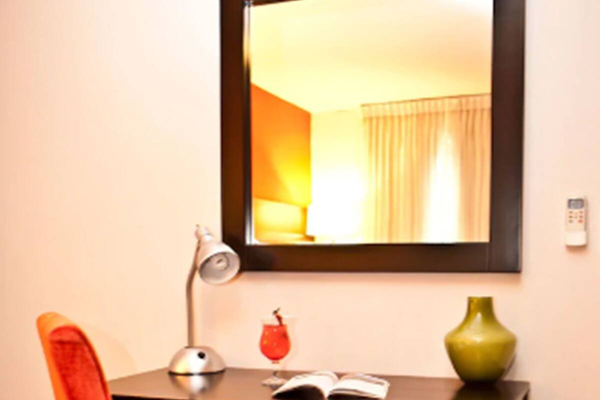 Standard Room, 1 King Bed | 1 bedroom, hypo-allergenic bedding, down duvets, pillow-top beds