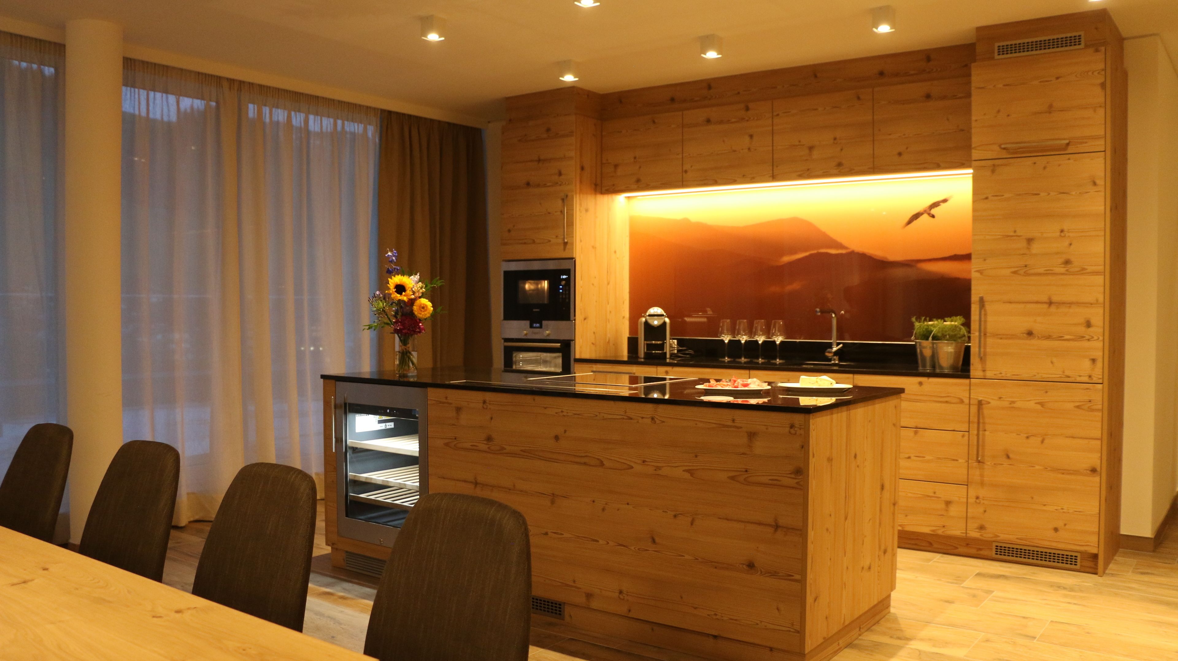 deluxe penthouse, 4 bedrooms, balcony (incl. cleaning fee 500 eur) | private kitchenette | microwave, coffee/tea maker