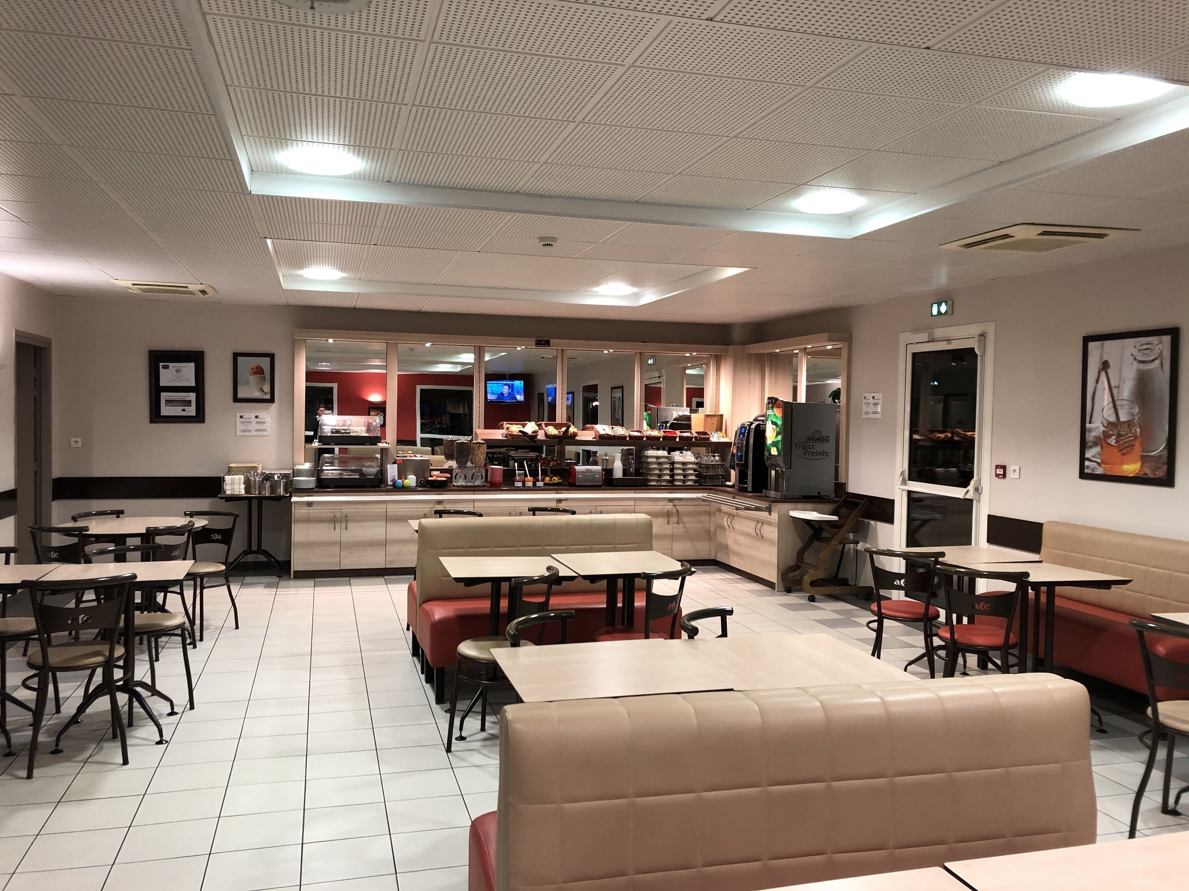 daily buffet breakfast (eur 9.90 per person)