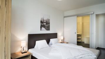 Standard-Apartment, 3 Schlafzimmer, Terrasse, Bergblick | Hochwertige Bettwaren, Zimmersafe, individuell dekoriert