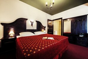 Select Comfort beds, desk, iron/ironing board, free cots/infant beds - Hotel Kasztel (Rzezawa)