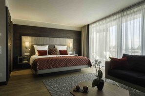 Premium bedding, minibar, in-room safe, individually furnished - Bio- und Wellnesshotel Alpenblick (Hoechenschwand)