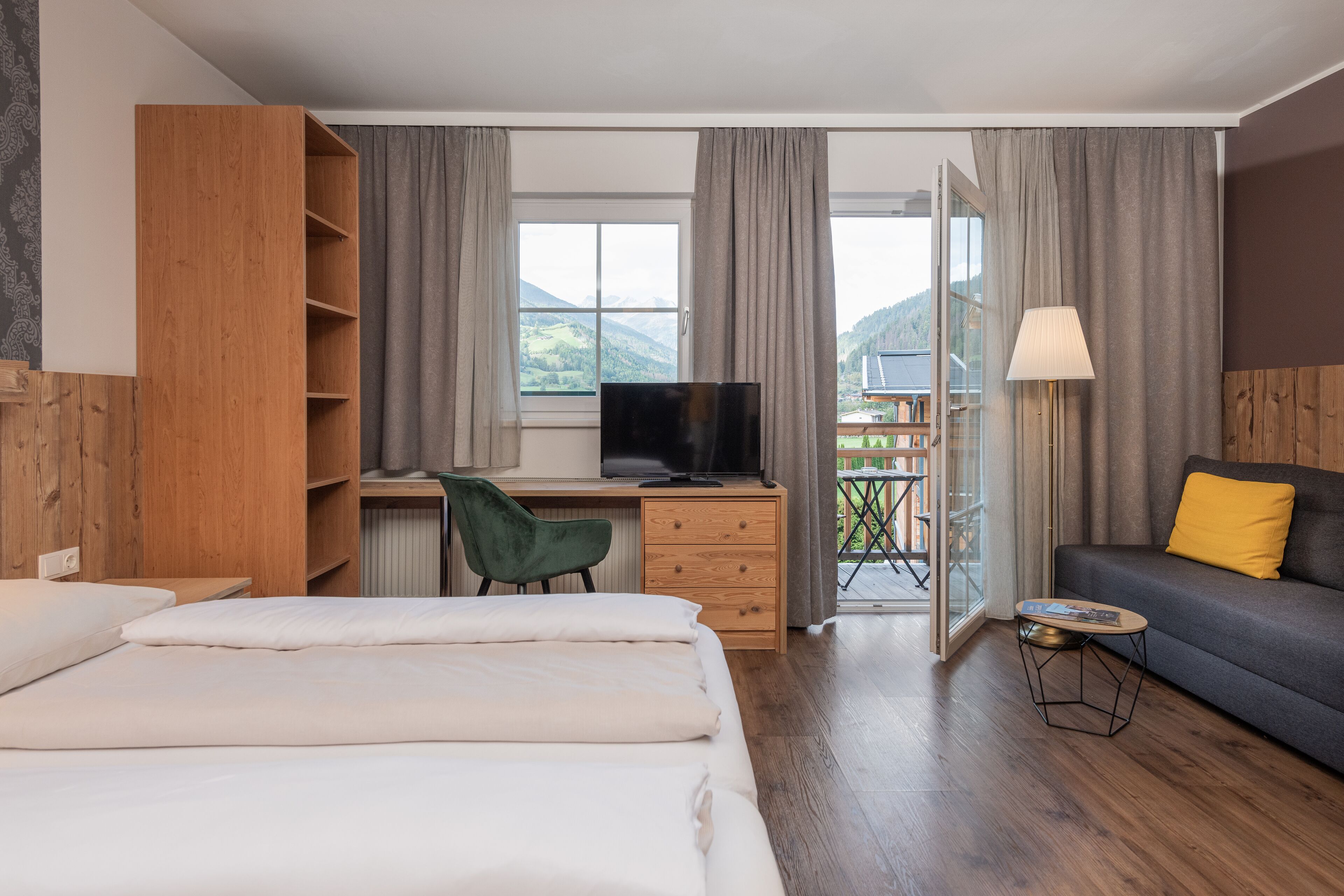 studio, 1 bedroom, balcony | 1 bedroom, premium bedding, desk, laptop workspace