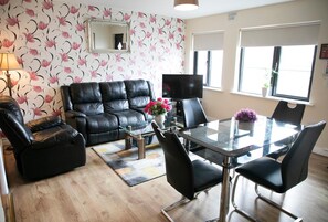 32-Zoll-Flachbildfernseher mit Kabelempfang, Fernseher