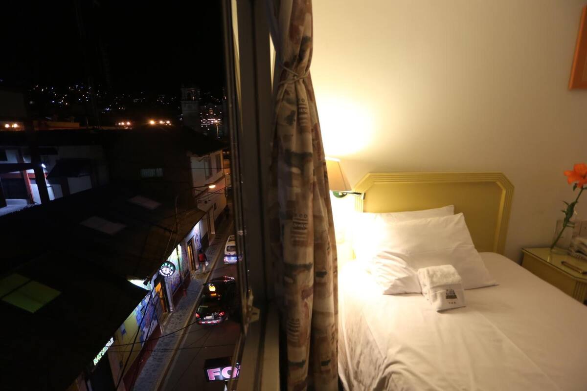 1 bedroom, frette italian sheets, pillow-top beds, in-room safe