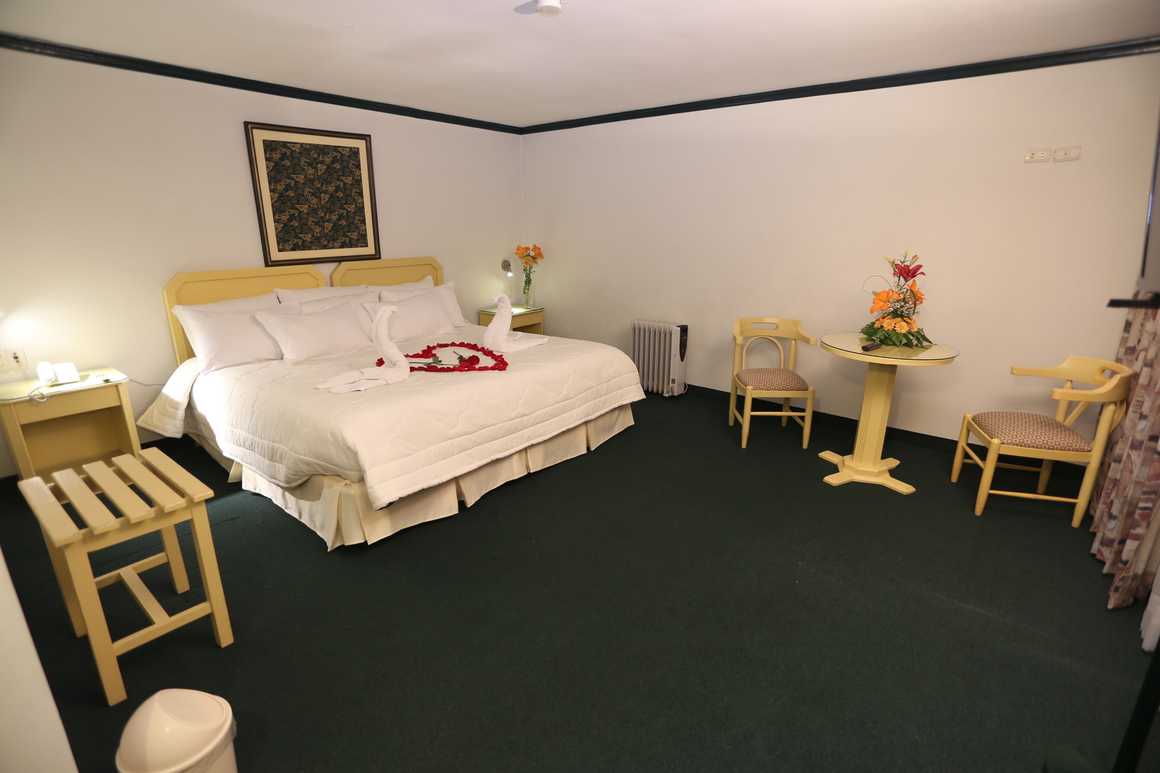 room | 1 bedroom, frette italian sheets, pillow-top beds, in-room safe
