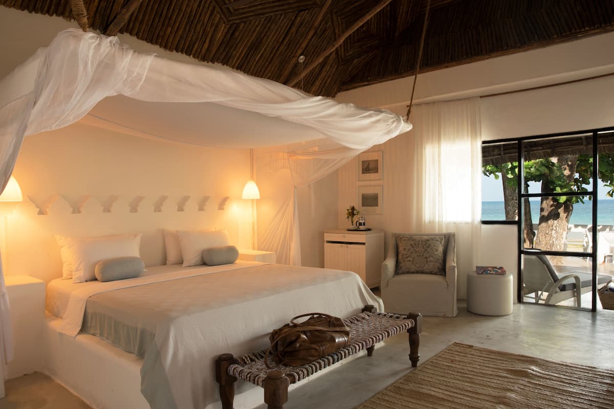 1 bedroom, premium bedding, pillowtop beds, in-room safe