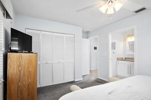 Apartamento conforto, 2 quartos | Roupas de cama premium, individualmente decorados