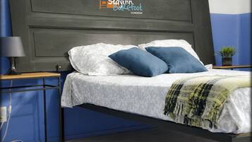 Superior Room, Private Bathroom | Blackout curtains, soundproofing, free WiFi, bed sheets