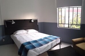 슈피리어룸, 전용 욕실 | 암막 커튼, 방음 설비, 무료 WiFi, 침대 시트