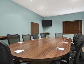 Meeting facility - Baymont by Wyndham Minot (Minot)