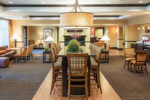 Lobby - Hampton Inn Oxford/Miami University Area (Oxford)