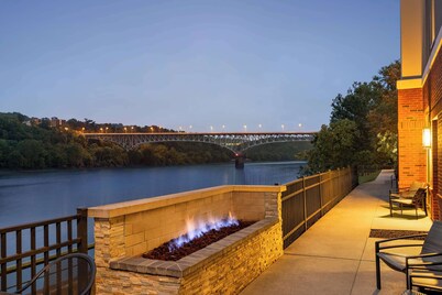 Hampton Inn & Suites Pittsburgh/Waterfront-West Homestead