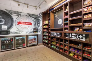 Snack bar - Hampton Inn & Suites Pittsburgh/Waterfront-West Homestead (Homestead)