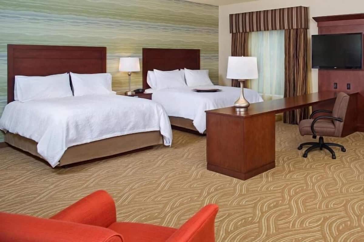 Ropa de cama de alta calidad, edredón, escritorio y cunas gratuitas