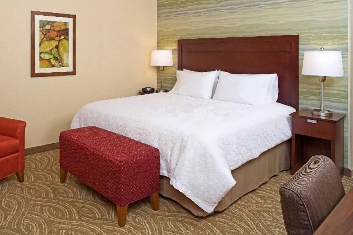 Ropa de cama de alta calidad, edredón, escritorio y cunas gratuitas