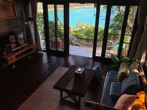 Deluxe Cottage Ocean View Villa | Living area | 40-inch LCD TV with cable channels, TV - Koh Tao Cabana Resort (Koh Tao)