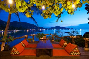 Breakfast, lunch and dinner served  - Koh Tao Cabana Resort (Koh Tao)