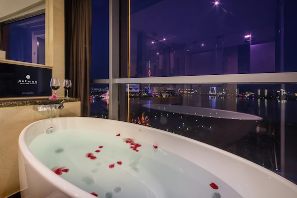 Peralatan tempat tidur premium, item bar mini percuma