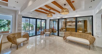 Hildegard Hotel