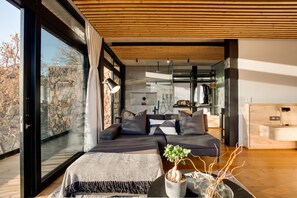 Honeymoon Suite, Private Pool | Premium bedding, minibar, in-room safe, desk - 57 Waterberg Lodge (Vaalwater)