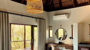 Ropa de cama de alta calidad y minibar