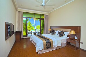 Literie de qualité supérieure, surmatelas, minibar