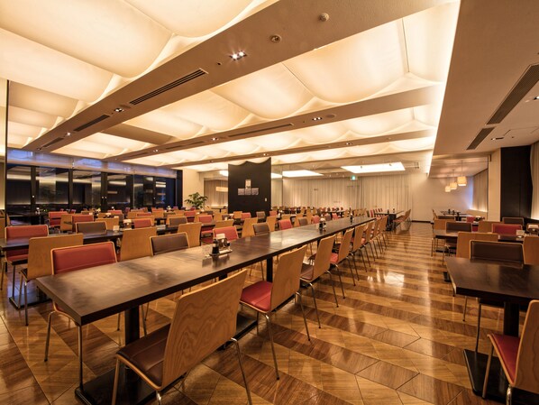 Restaurant - X-Wave Umeda（ORIX HOTELS & RESORTS） (Osaka)