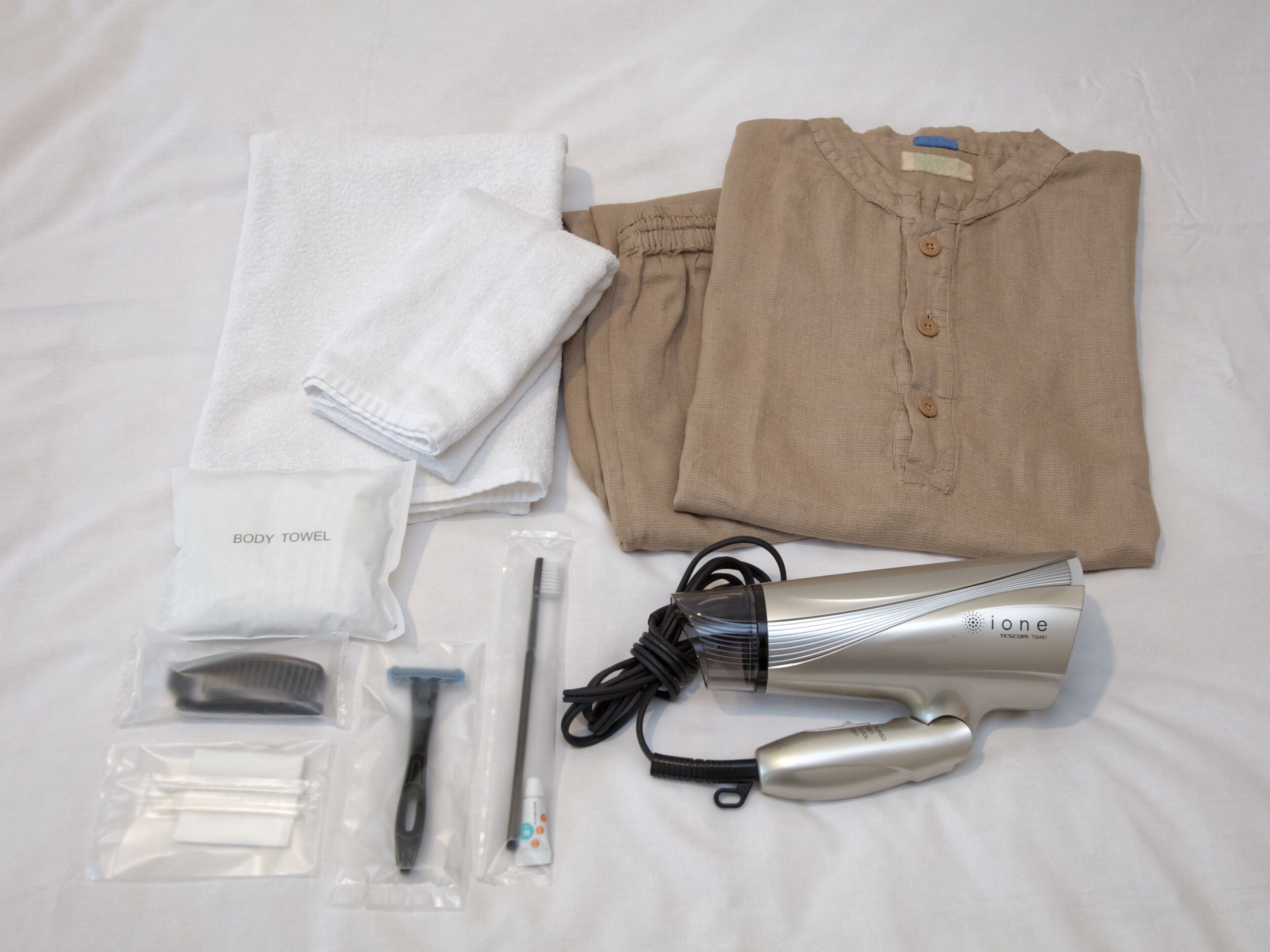 1 bedroom, down duvets, memory-foam beds, minibar